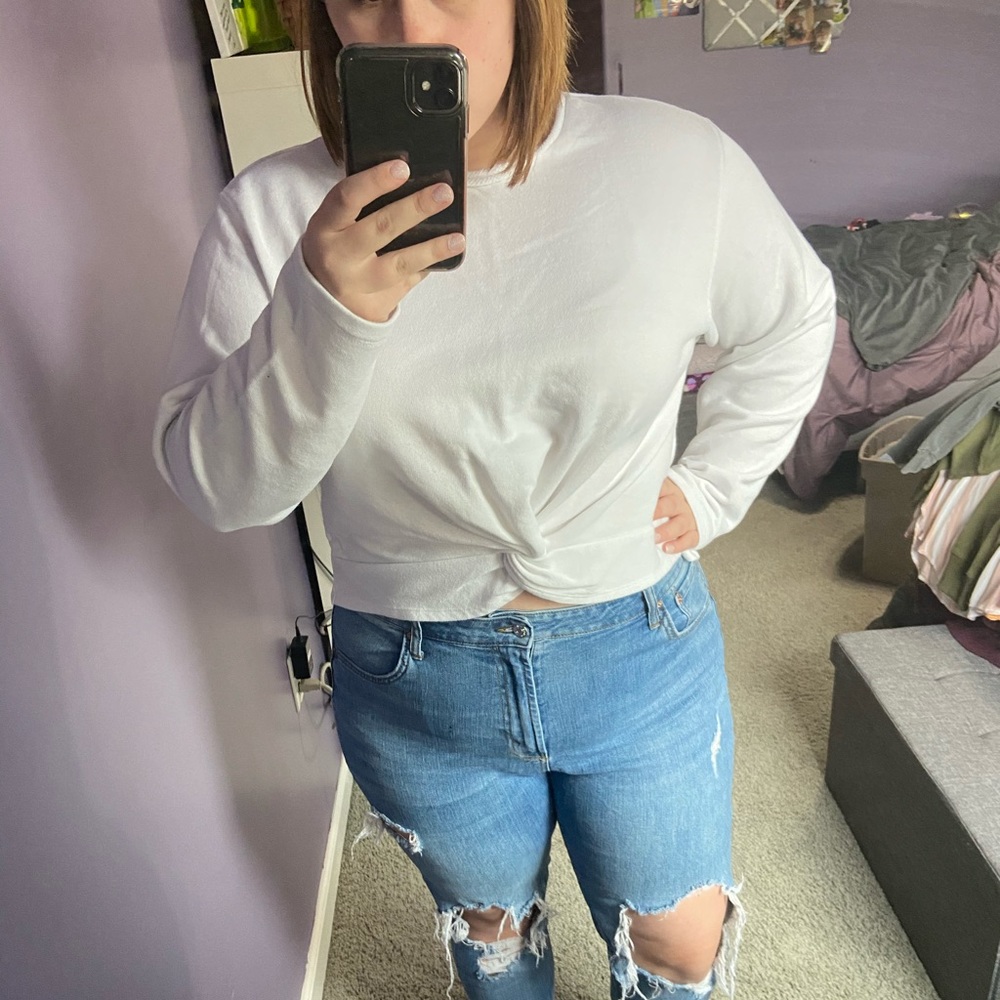 AMERICAN EAGLE TWIST FRONT SWEATER - Picture 1 of 3